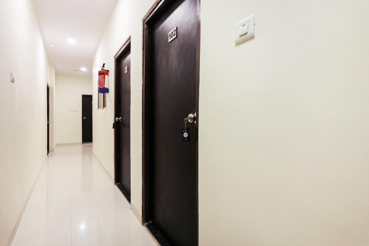 Oyo Flagship 30861 Hotel Velocity Vijay Nagar Indore Extérieur photo